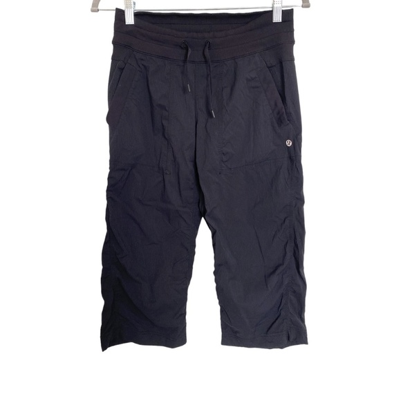 Lululemon Studio Crop Black Size 6 - Picture 13 of 14